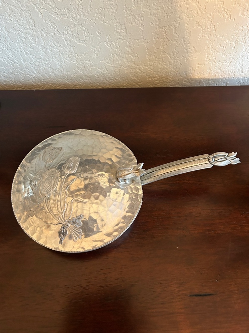 Vintage Rodney Kent hammered aluminum decorative crumb catcher